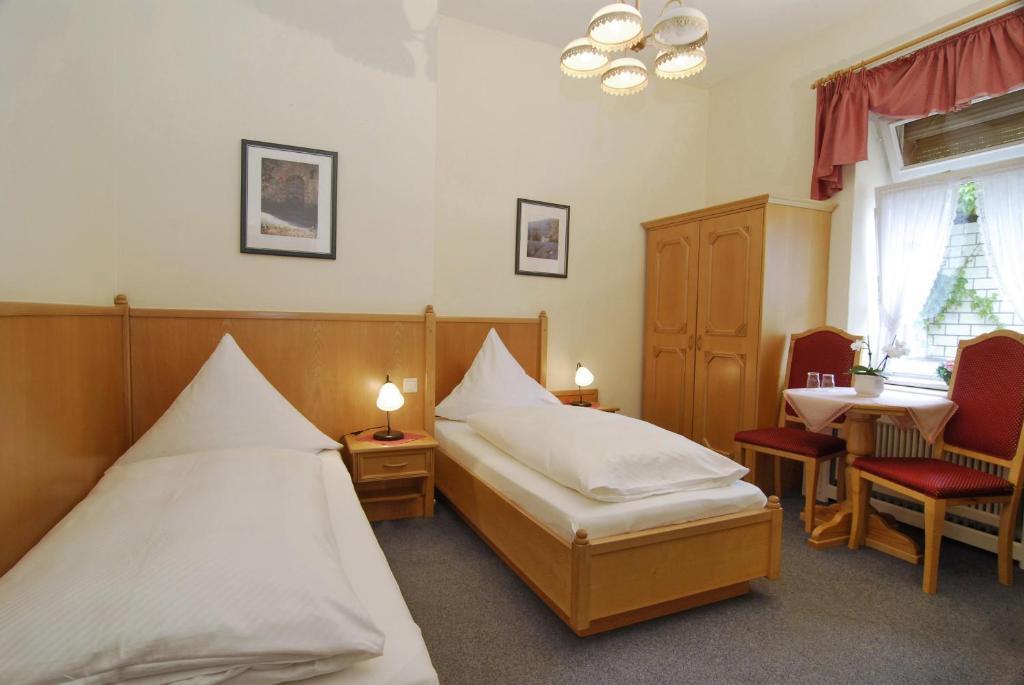 Hotel Wirtshaus Zum Pferdemarkt Saarburg Pokoj fotografie