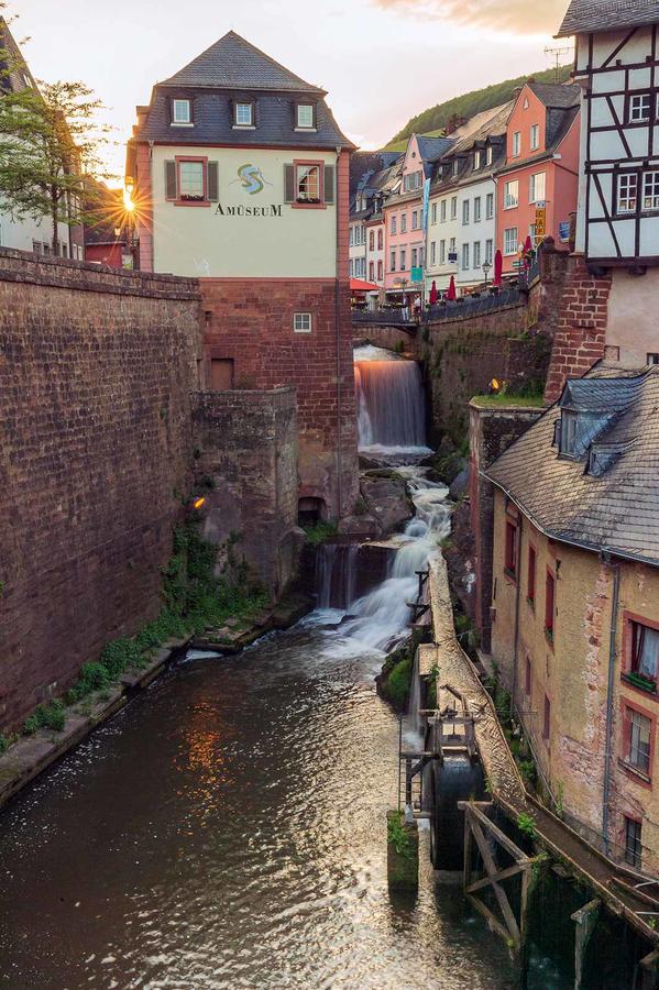 Hotel Wirtshaus Zum Pferdemarkt Saarburg Exteriér fotografie