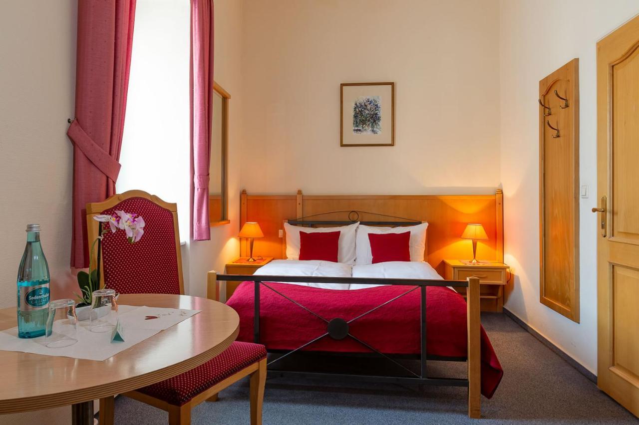 Hotel Wirtshaus Zum Pferdemarkt Saarburg Exteriér fotografie